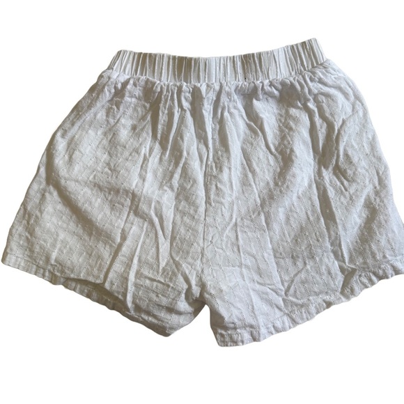 WHITE LONG SLEEVE BUTTON DOWN TOP AND SHORTS TWO PIECE LOUNGE SET / SWIM COVERUP - Picture 8 of 12